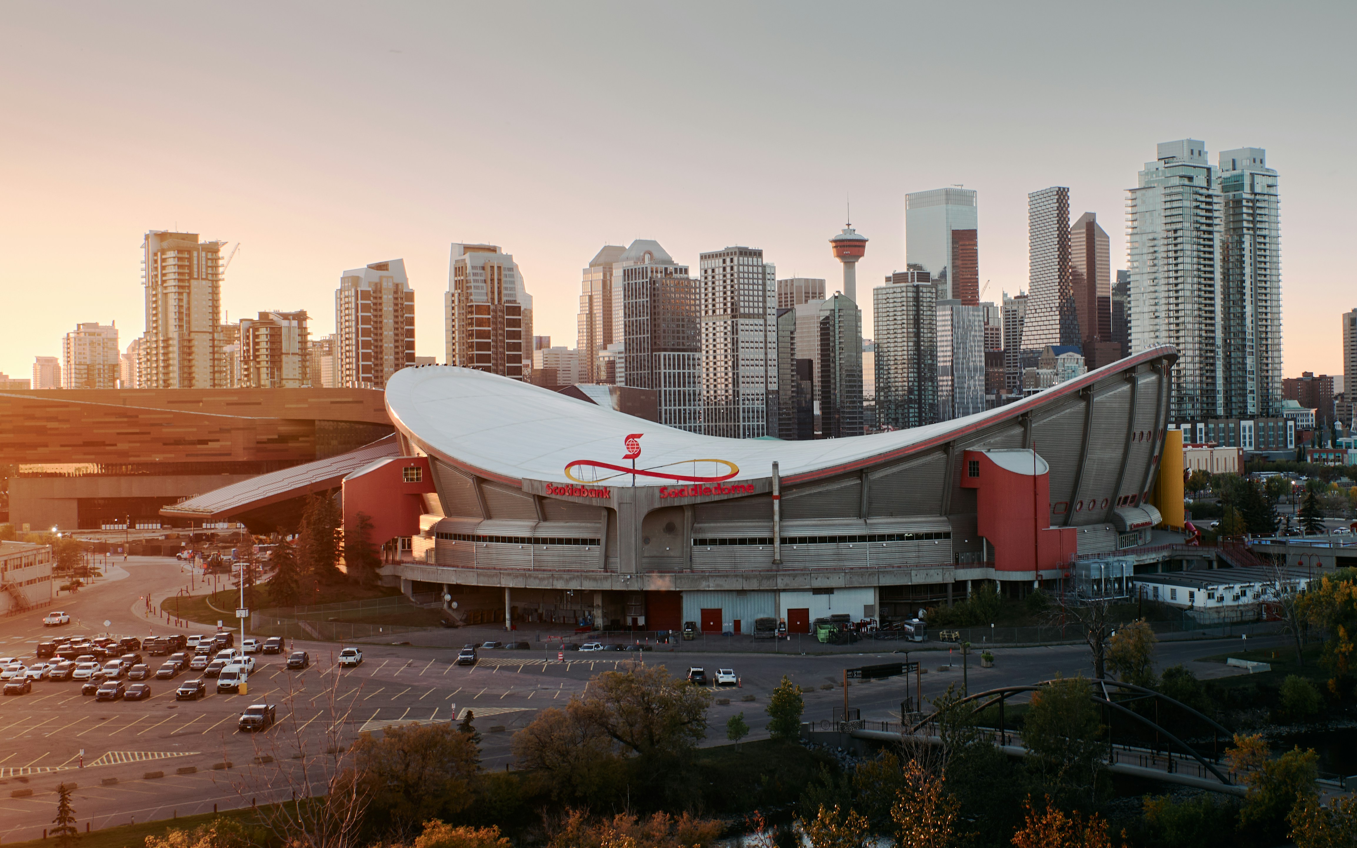 Calgary skyline at night